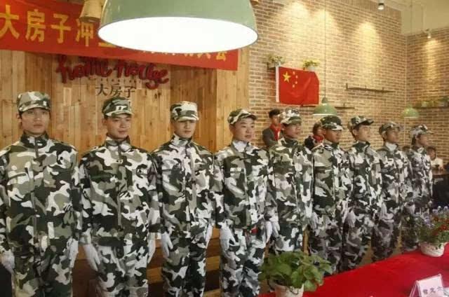 不是很喜欢一个人，却又想处处，但是对别人又很冷淡，该怎么办